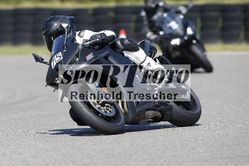 Archiv-2025/48 25.08.2025 Cornu Master School ADR/gruen-vert/75